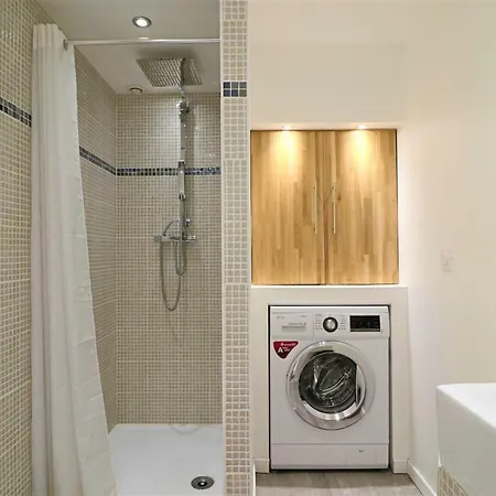 Les Ecrivains Apartment